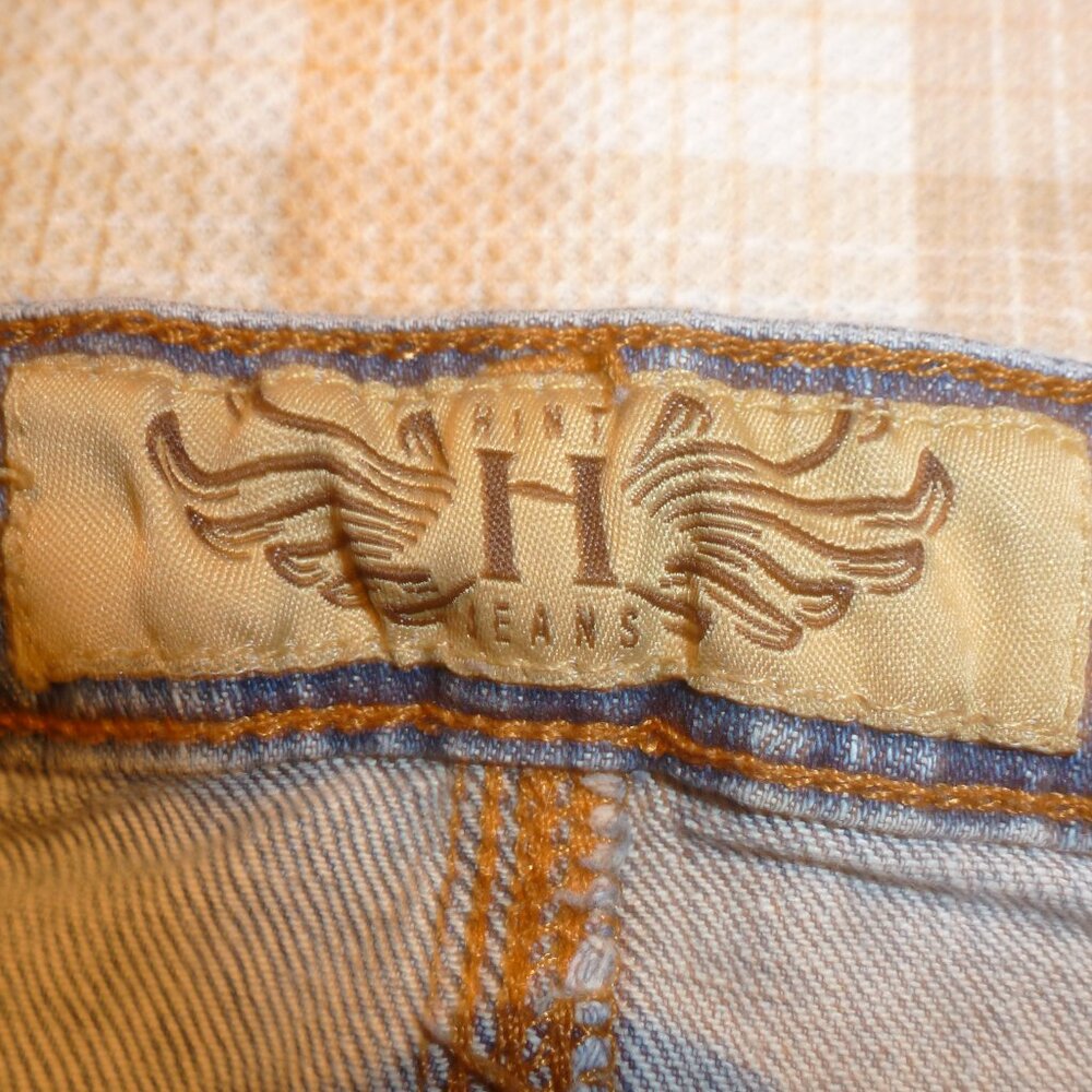 Sexy Hint Jeans Distressed Denim Shorts Sz 7 - Picture 5 of 7